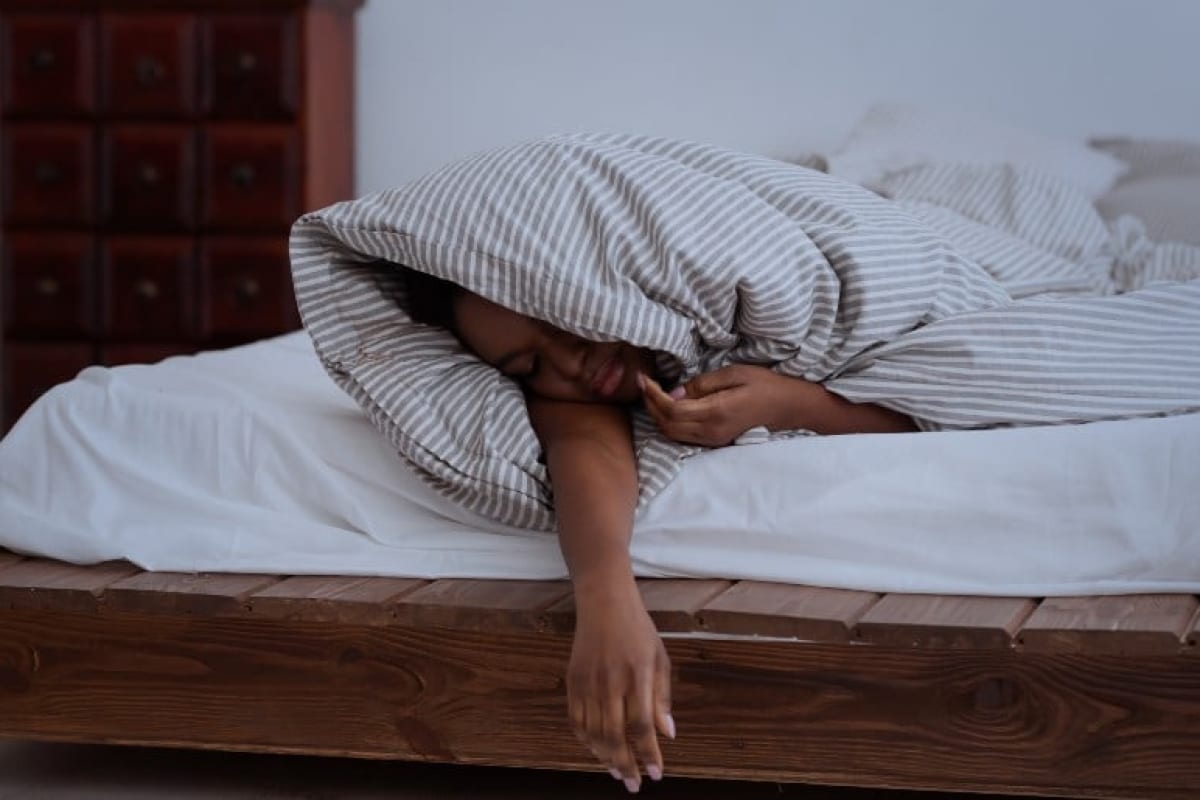 CBD Oil For Sleep-Does It Work? (Here’s What The Science Says)